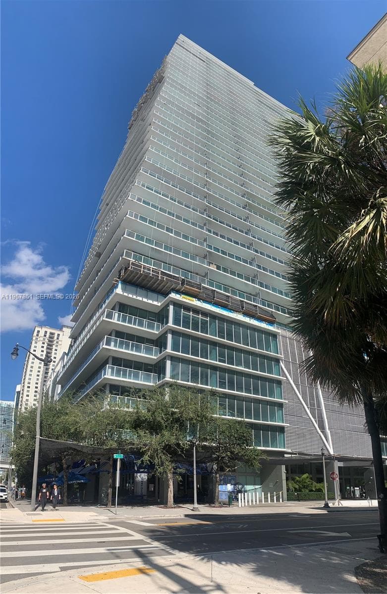79 SW 12th St, Miami FL 33130