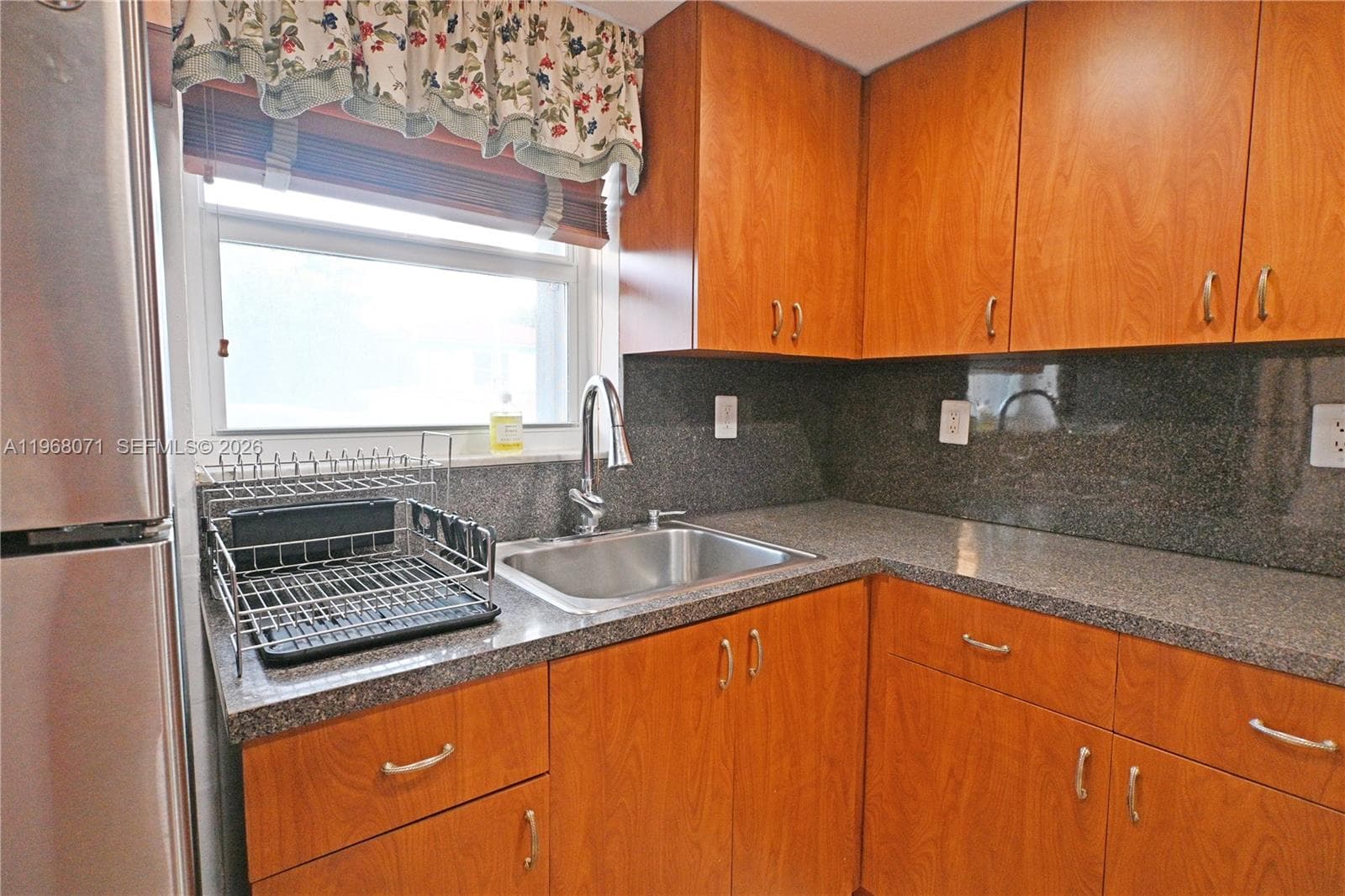 947 Lenox Ave # 203, Miami Beach FL 33139 photo 3