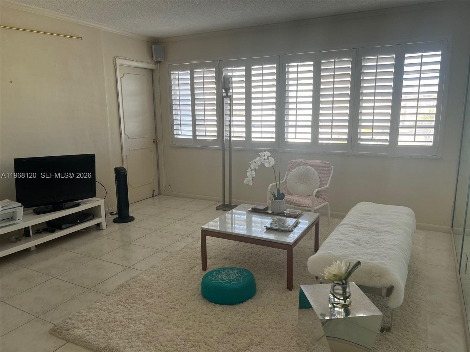 215 SE 3rd Ave # 3 D, Hallandale Beach FL 33009 photo 2