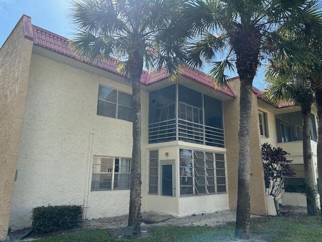 145 Lake Evelyn Drive, West Palm Beach FL 33411 photo 4