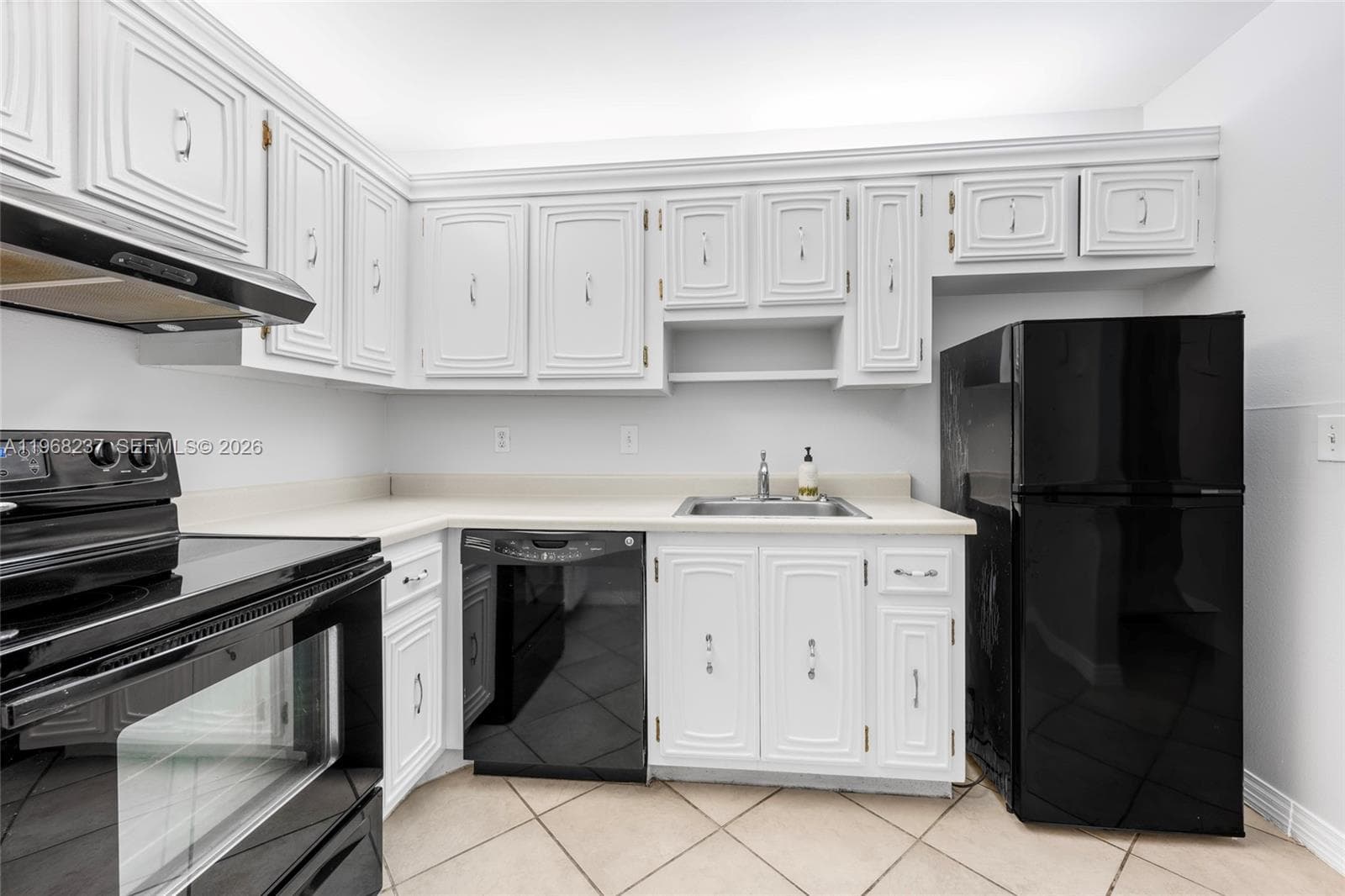 2861 Somerset Dr # 104, Lauderdale Lakes FL 33311 photo 4