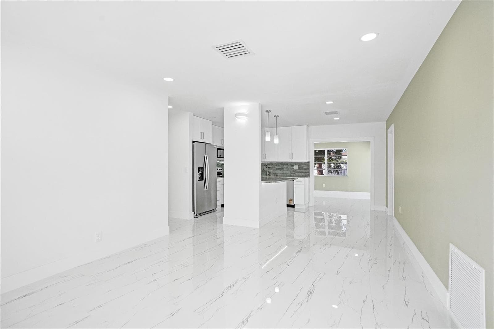 1437 SW 1st Avenue, Deerfield Beach FL 33441 photo 3
