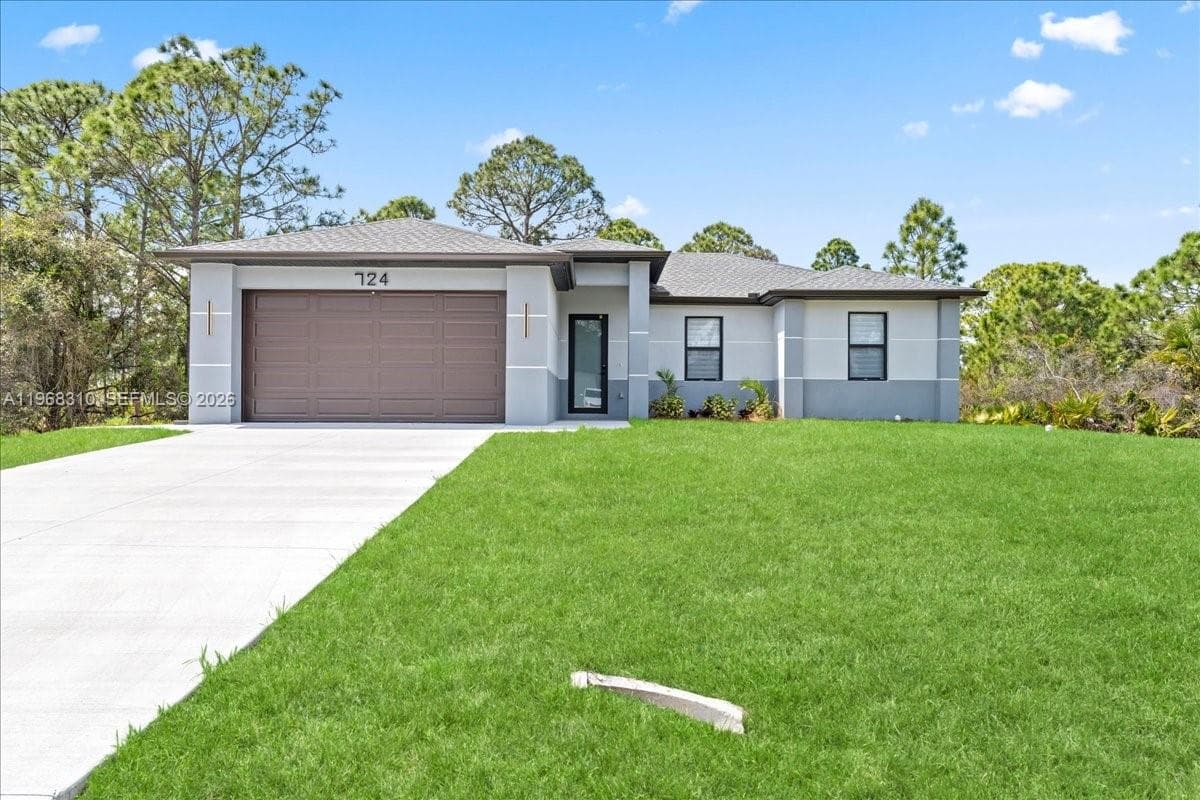 724 Drury Ave, Lehigh Acres FL 33974