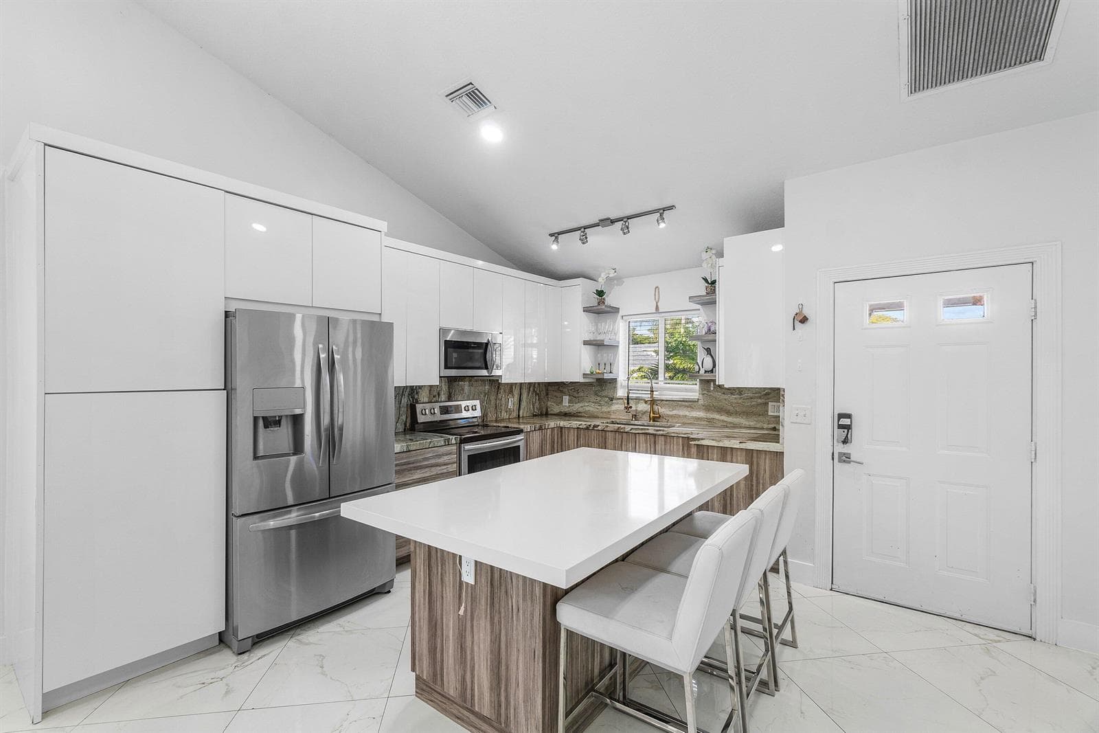 101 Azalea Circle, Boynton Beach FL 33436 photo 5