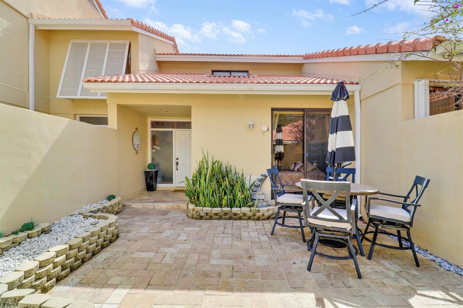 127 Old Meadow Way, Palm Beach Gardens FL 33418 photo 2