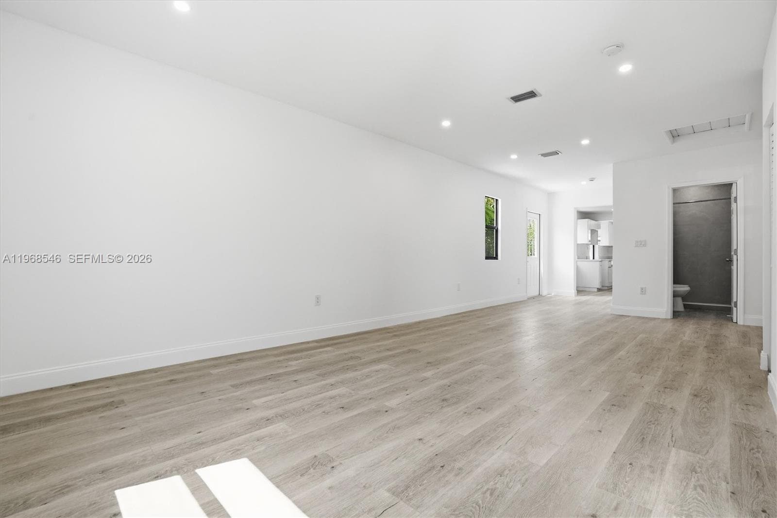 4237 SW 7th St, Miami FL 33134 photo 2