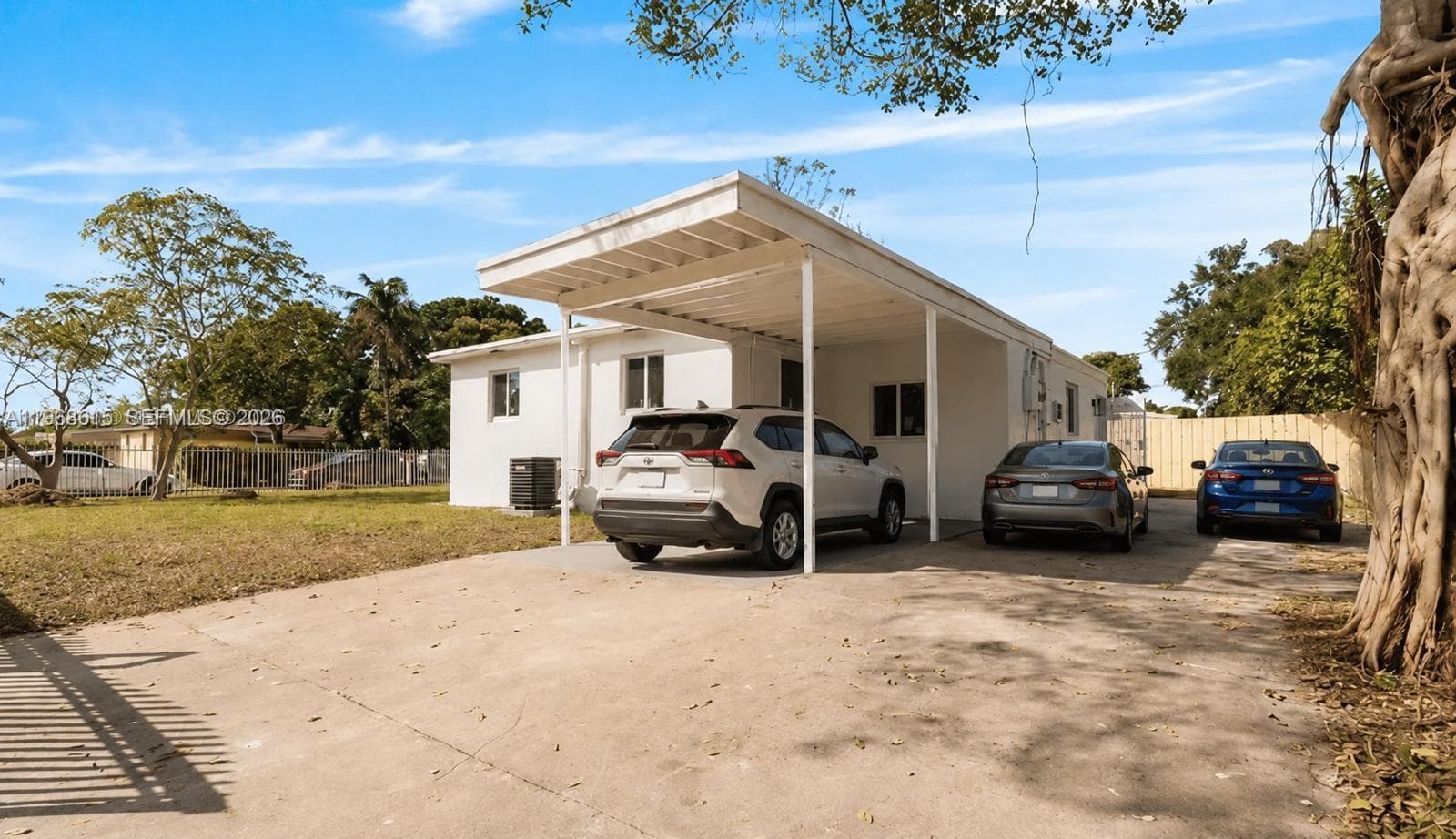 1735 NW 126th St, Miami FL 33167 photo 3