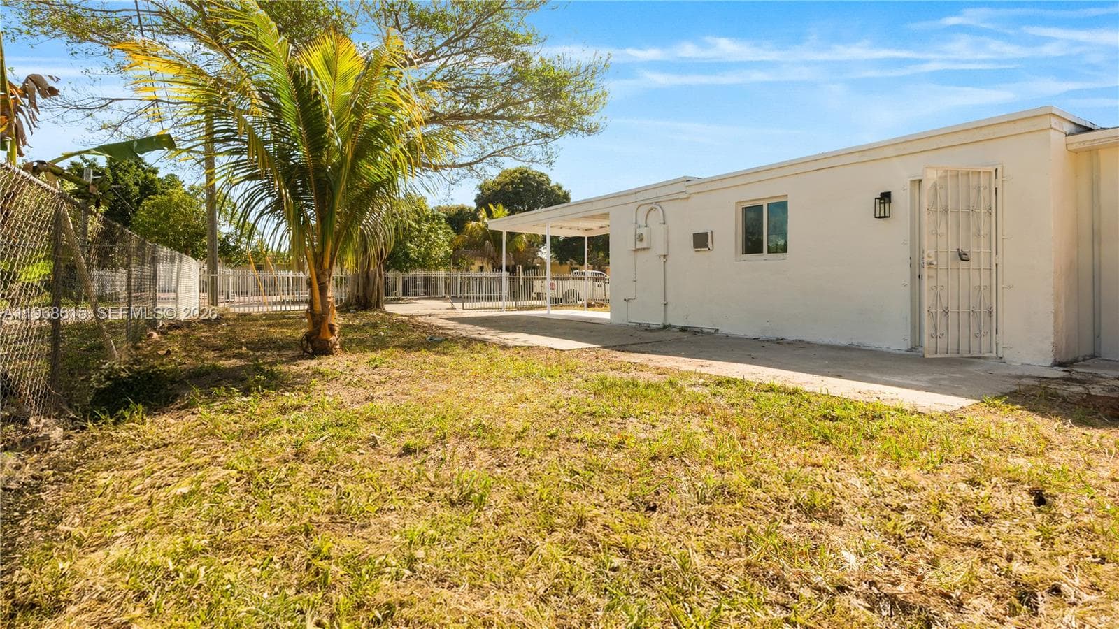 1735 NW 126th St, Miami FL 33167 photo 4