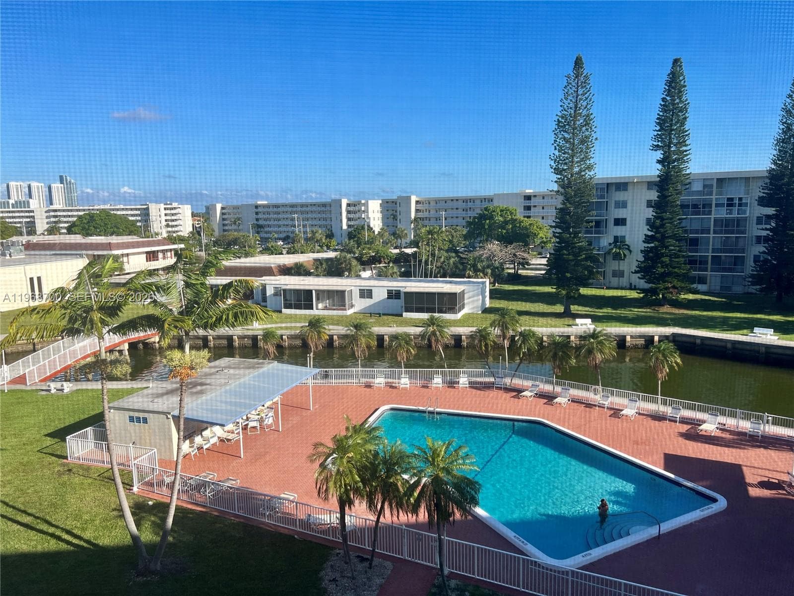 2855 Leonard Dr # H202, Aventura FL 33160 photo 2