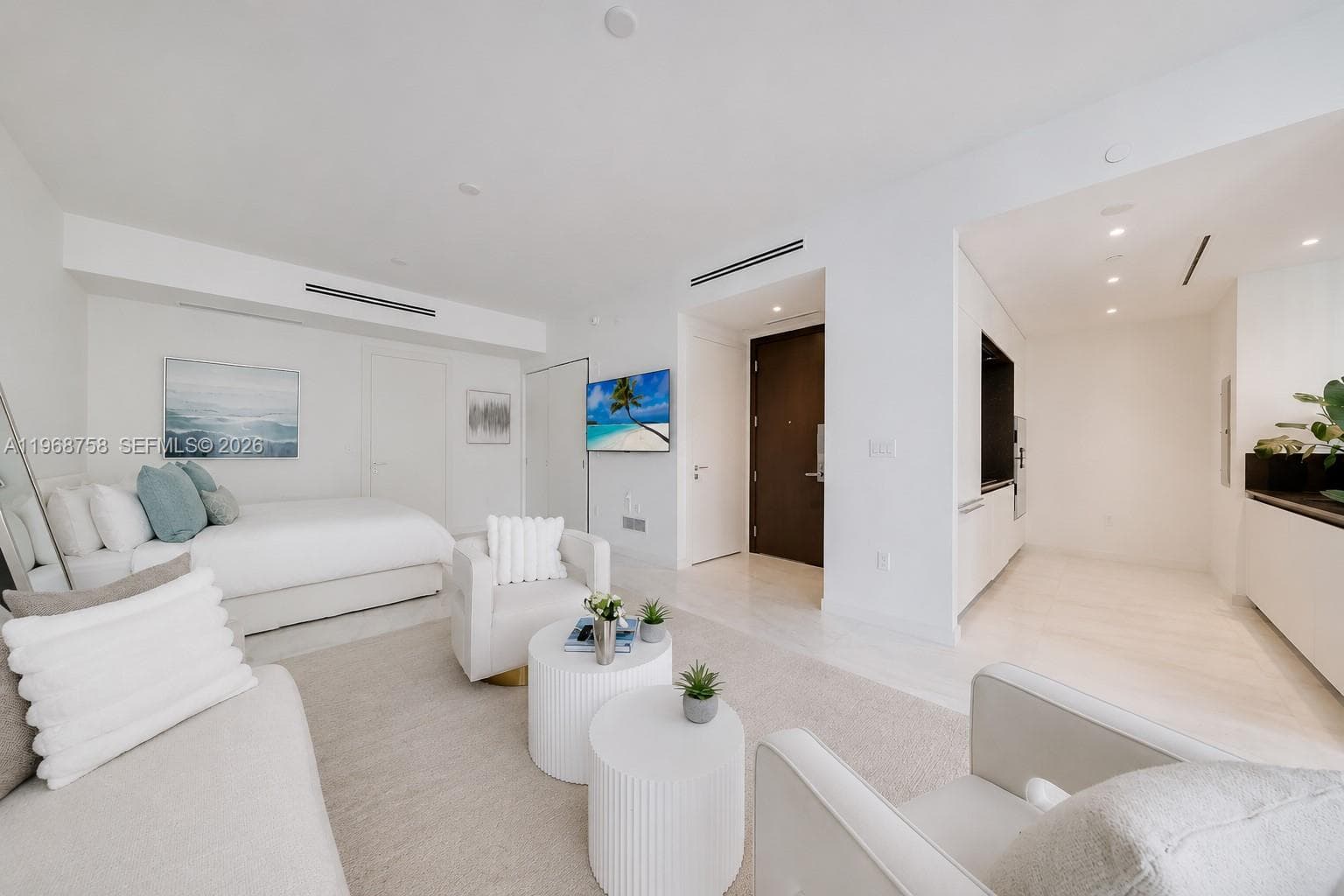 300 Biscayne Boulevard Way # 1105C, Miami FL 33131 photo 2