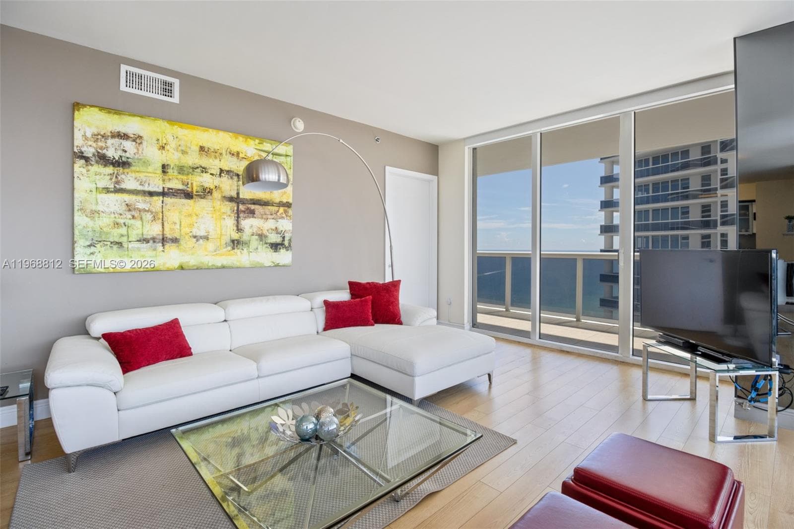 1830 S OCEAN DR # 3906, Hallandale Beach FL 33009