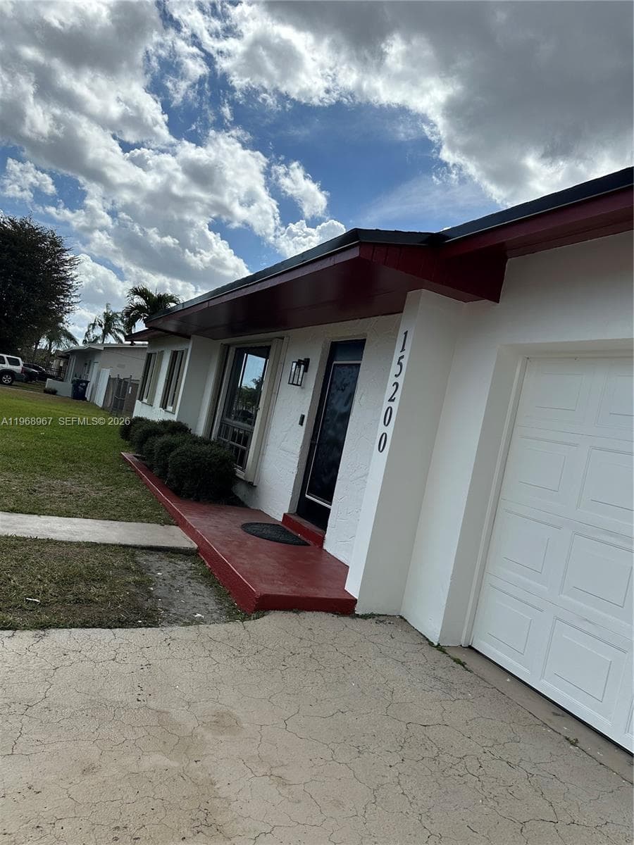 15200 SW 109 ave, Miami FL 33157 photo 2