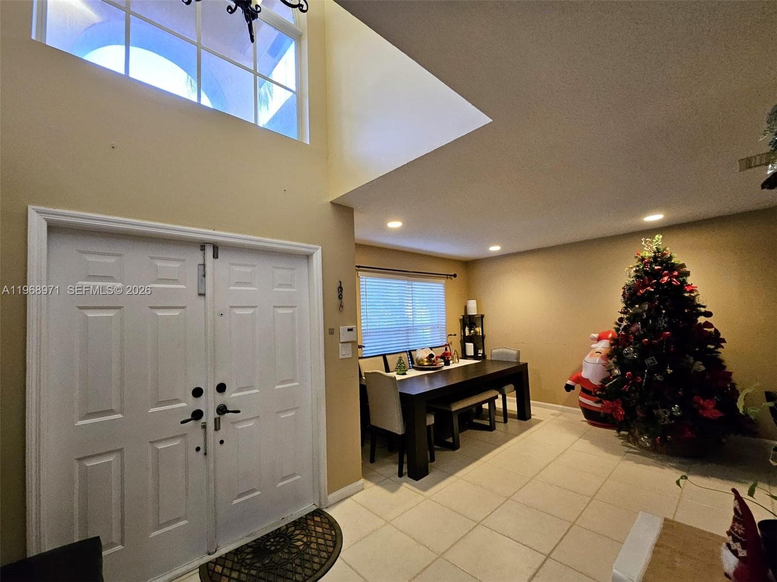 14070 S Forest Oak Cir, Davie FL 33325 photo 2