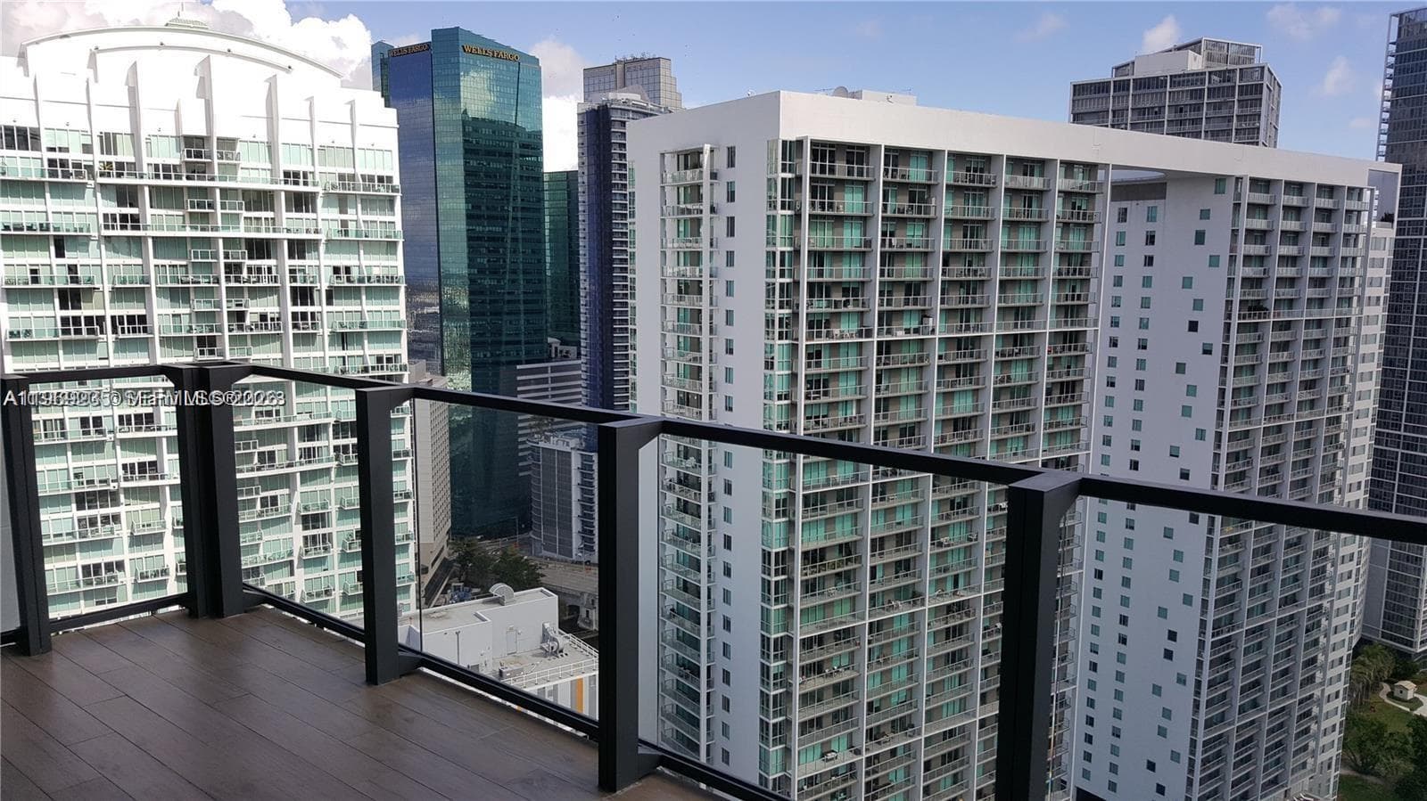68 SE 6th St # 3305, Miami FL 33131