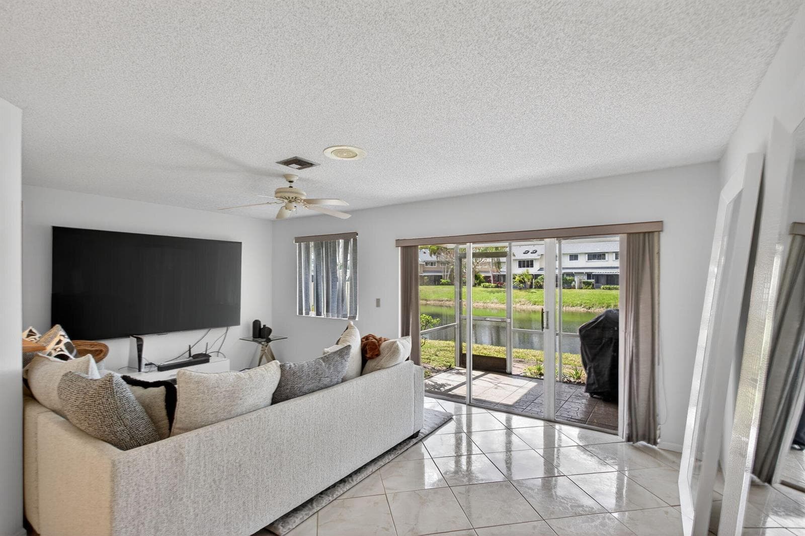 2274 Discovery Circle W # 2274, Deerfield Beach FL 33442 photo 4