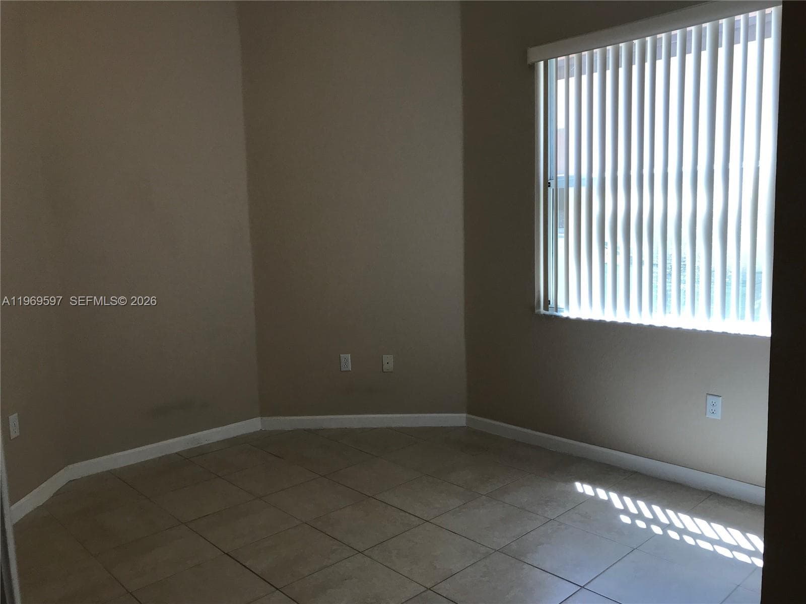 3748 NE 9th Ct, Homestead FL 33033 photo 5