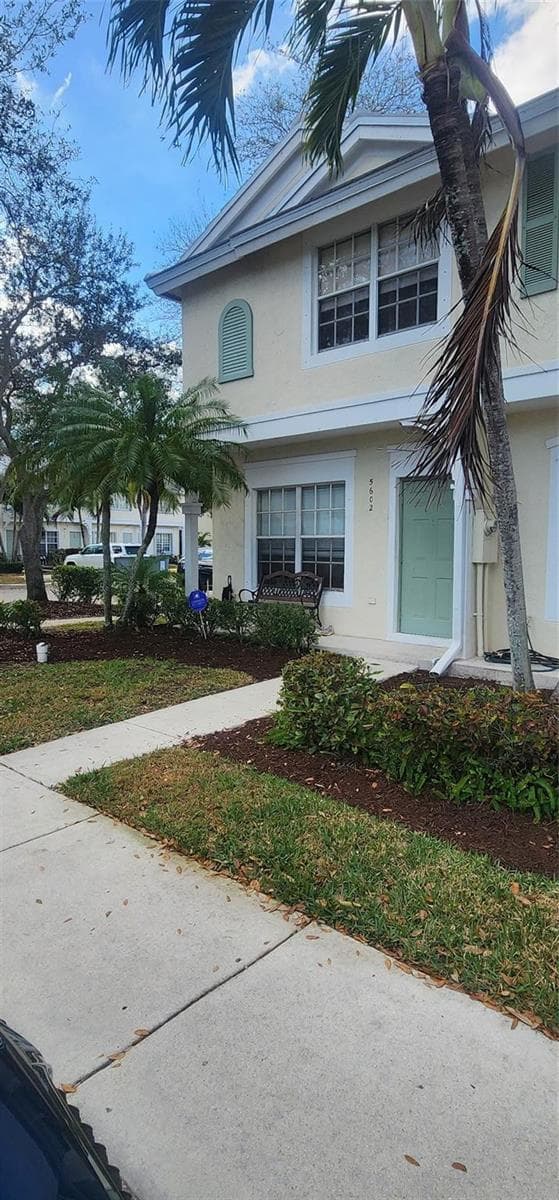 5602 NW 99th Way, Coral Springs FL 33076 photo 2