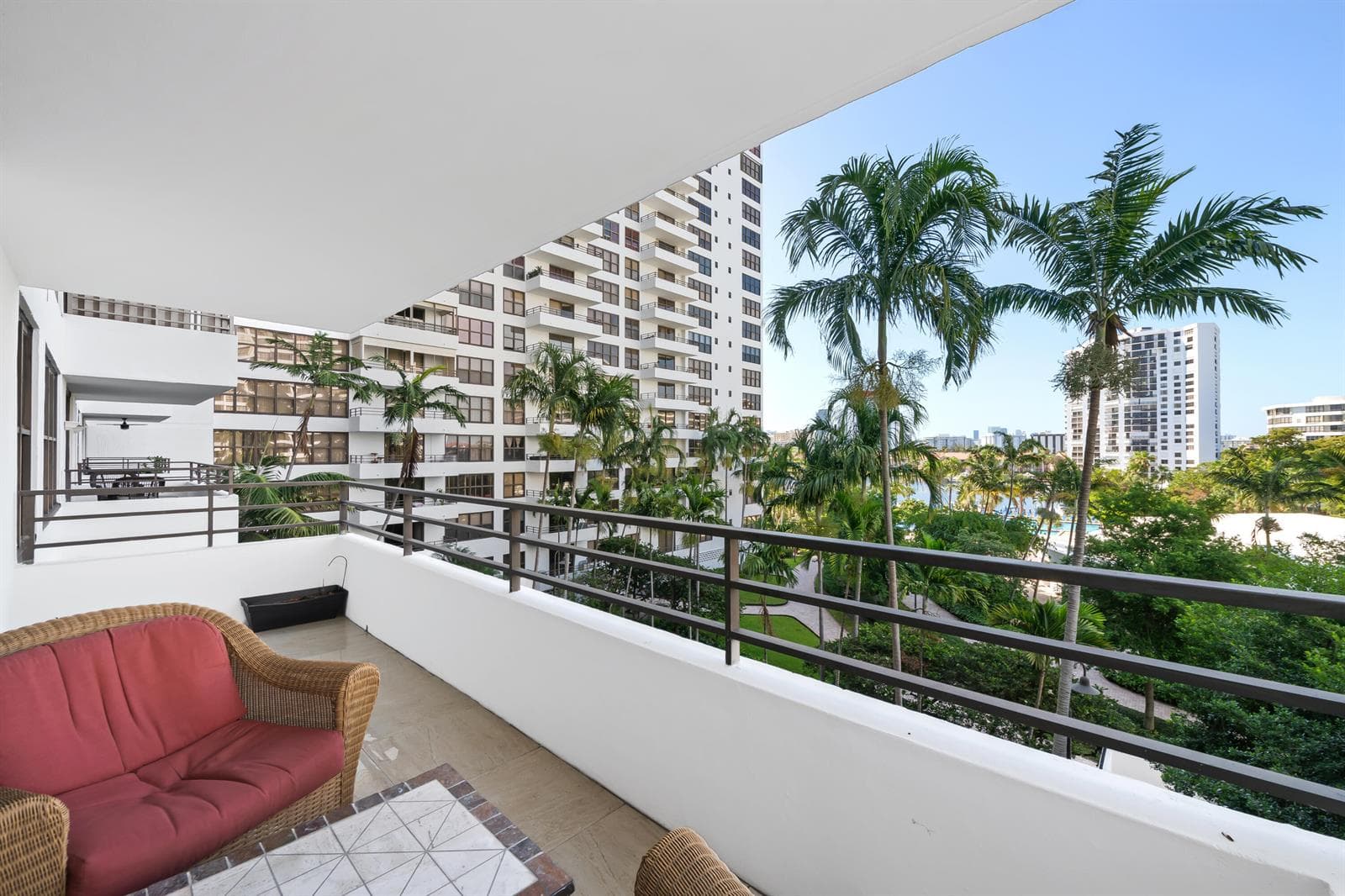 2500 Parkview Drive # 615, Hallandale Beach FL 33009 photo 3