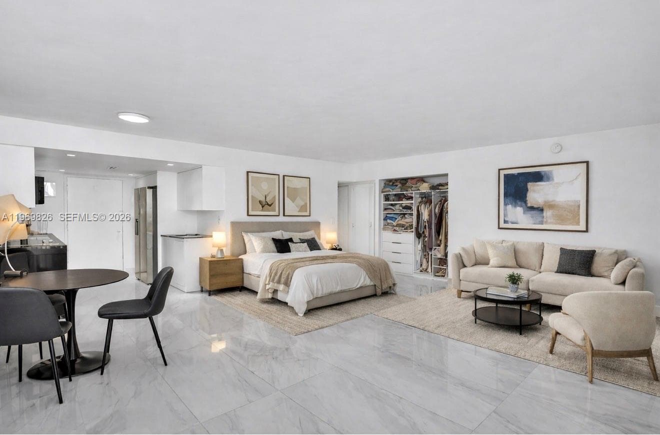 401 Ocean Dr # 1007, Miami Beach FL 33139 photo 2