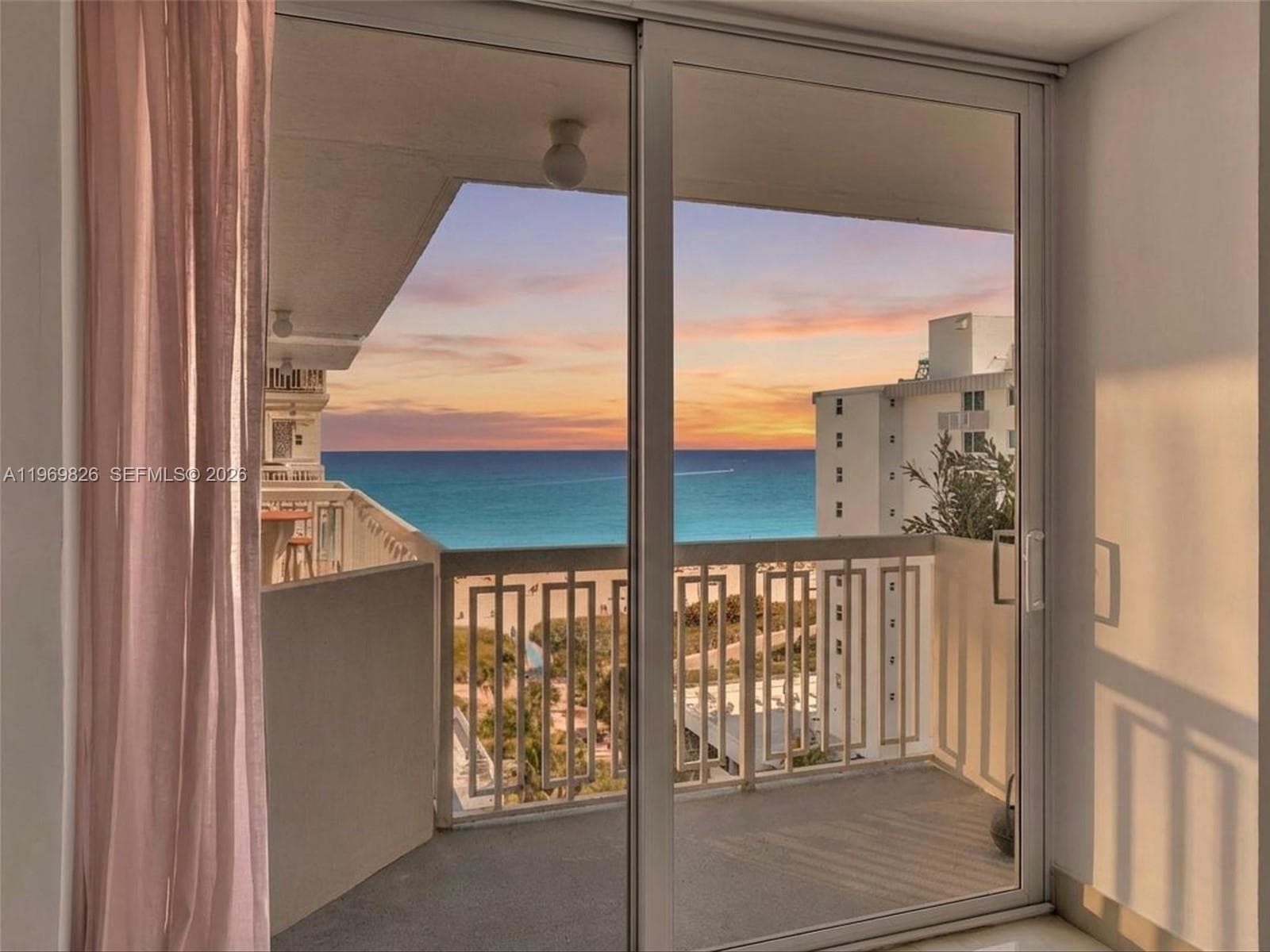 401 Ocean Dr # 1007, Miami Beach FL 33139 photo 4