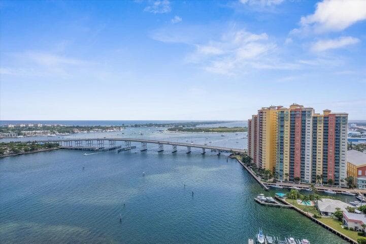 2650 Lake Shore Drive # 1004, Riviera Beach FL 33404 photo 3
