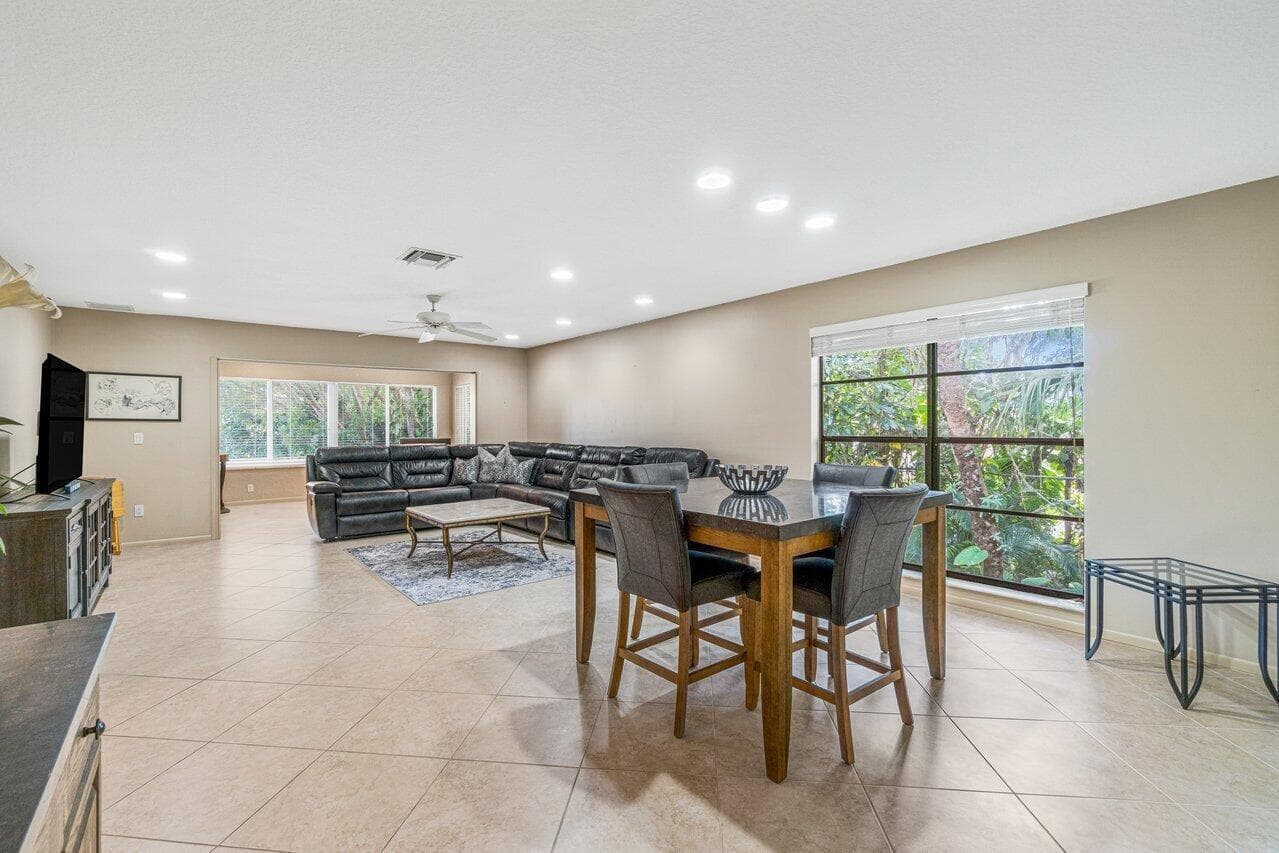 22 Westgate Lane # 22h, Boynton Beach FL 33436 photo 2
