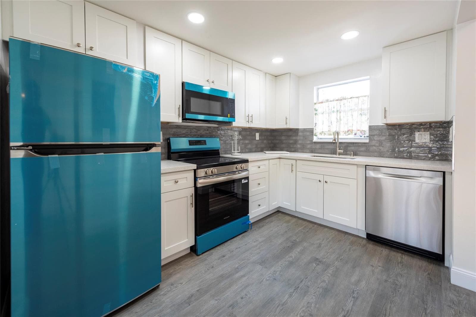 6100 NW 44th Street # 302, Lauderhill FL 33319 photo 4
