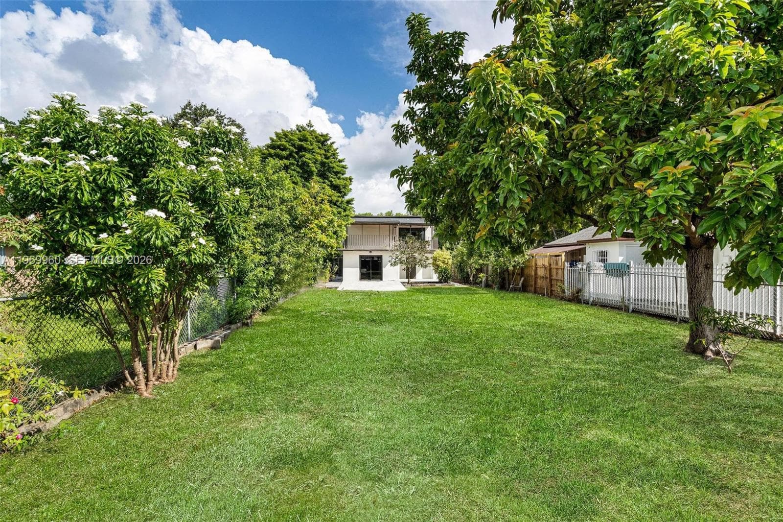 1523 NW 38th St, Miami FL 33142 photo 4