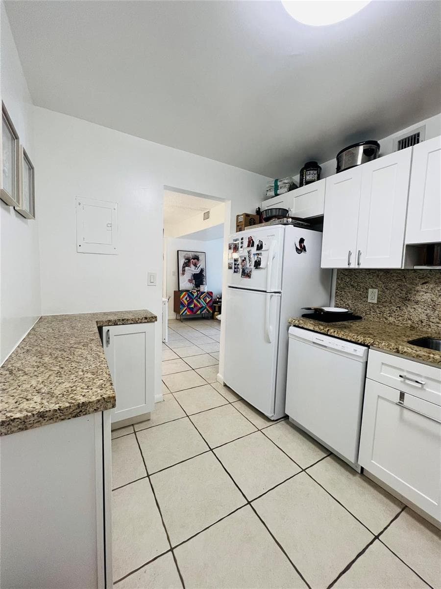 4040 N Hills Drive # 7, Hollywood FL 33021 photo 3