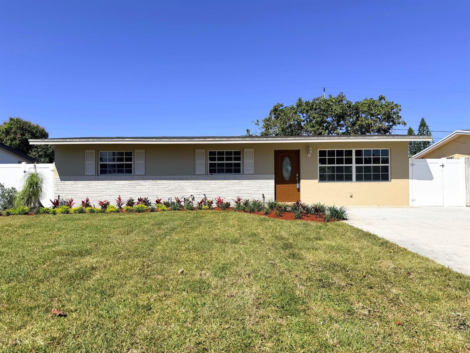 63 Andros Road, Palm Springs FL 33461 photo 3