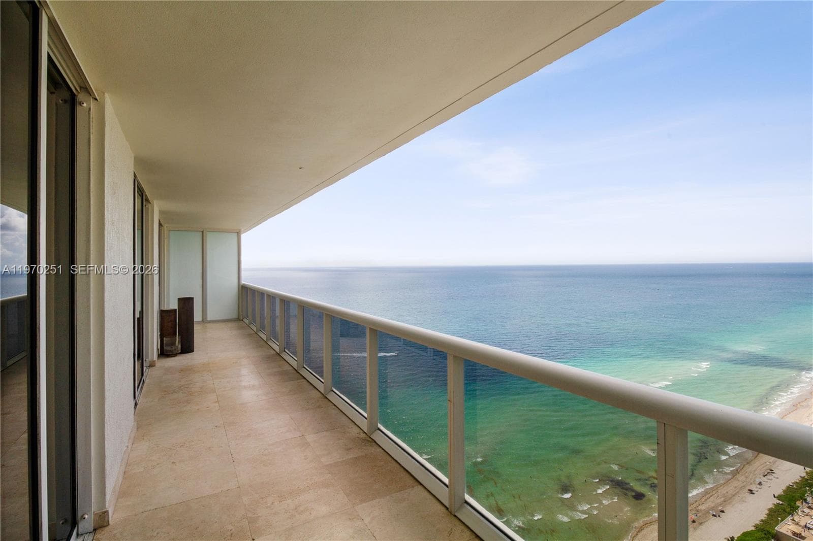 1830 S Ocean Dr # 4204, Hallandale Beach FL 33009