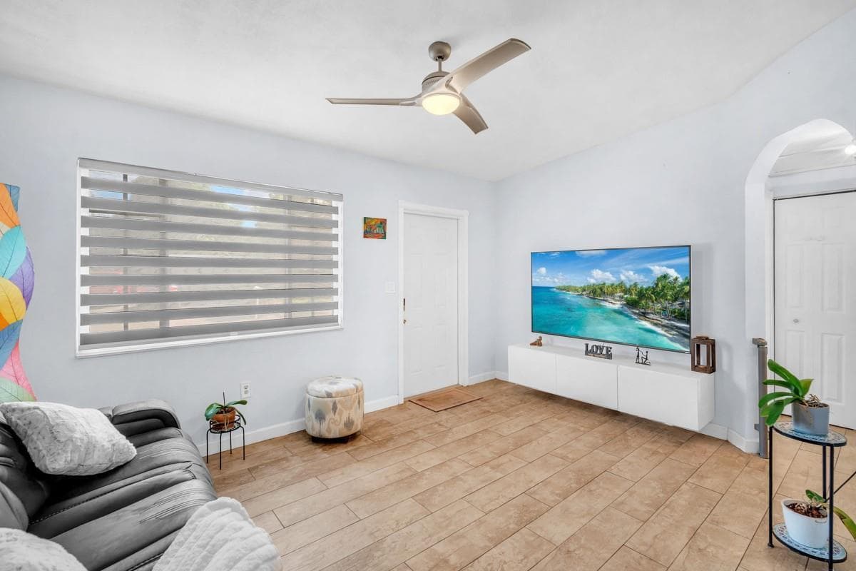 404 S 62nd Terrace, Hollywood FL 33023 photo 3