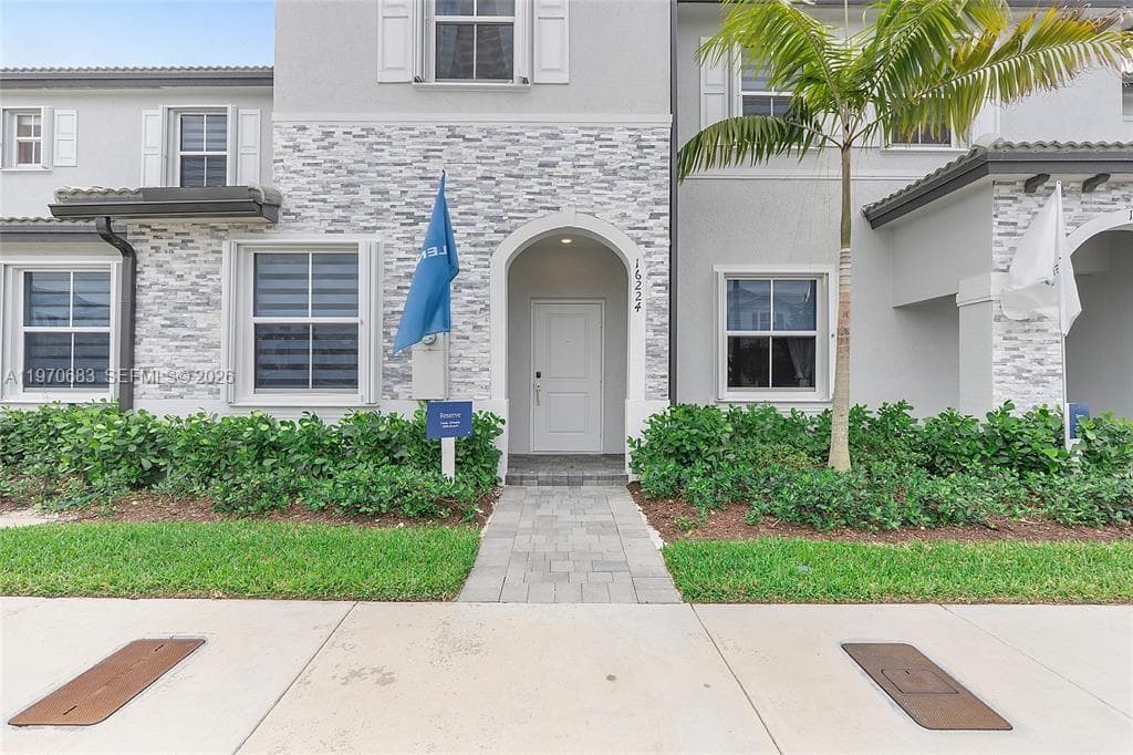 16224 SW 291st St, Homestead FL 33033 photo 2