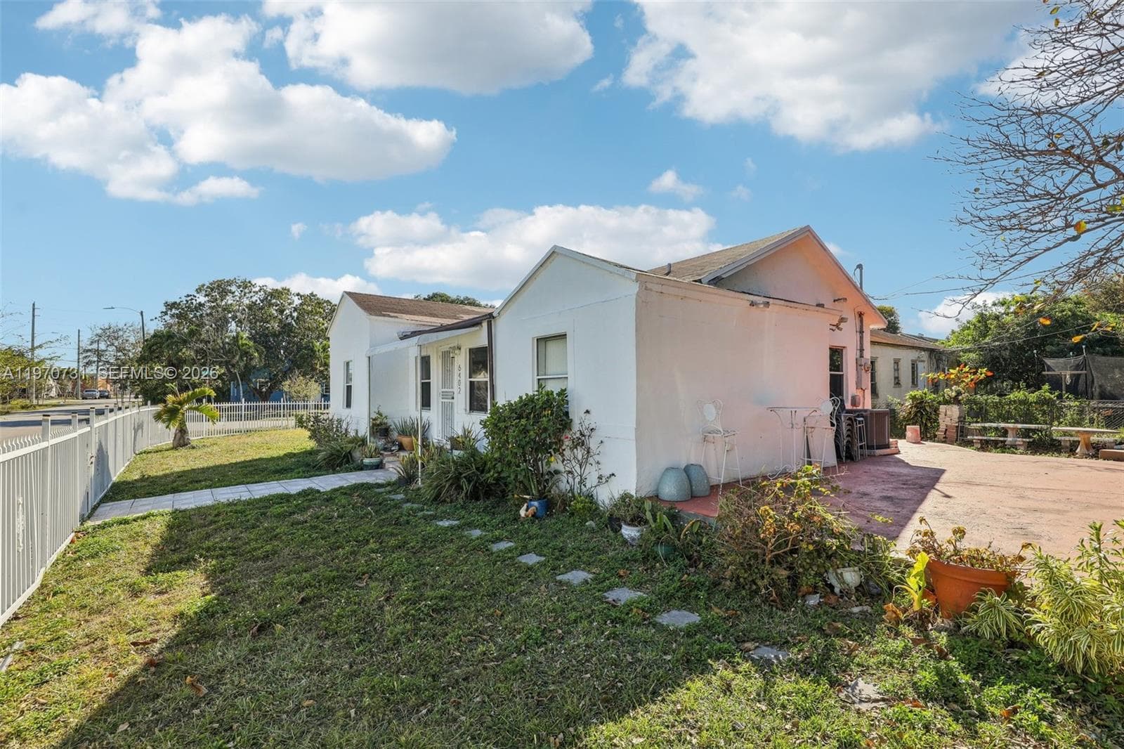 6402 NW 8th Ave, Miami FL 33150 photo 3