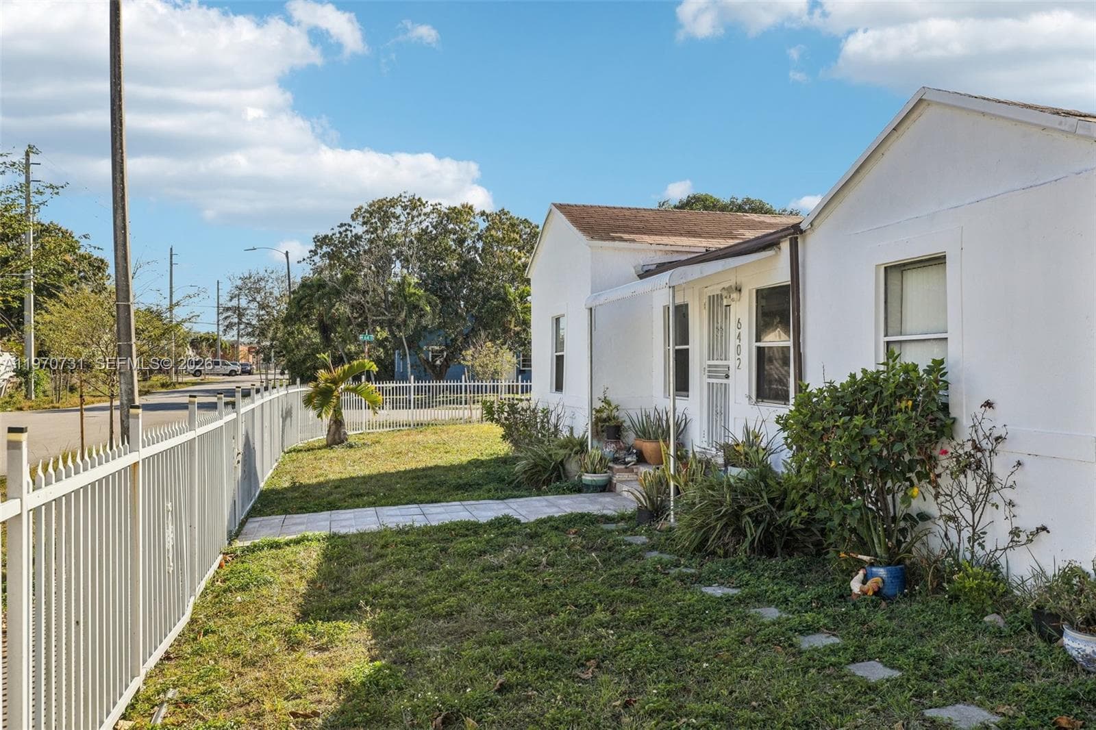 6402 NW 8th Ave, Miami FL 33150 photo 4