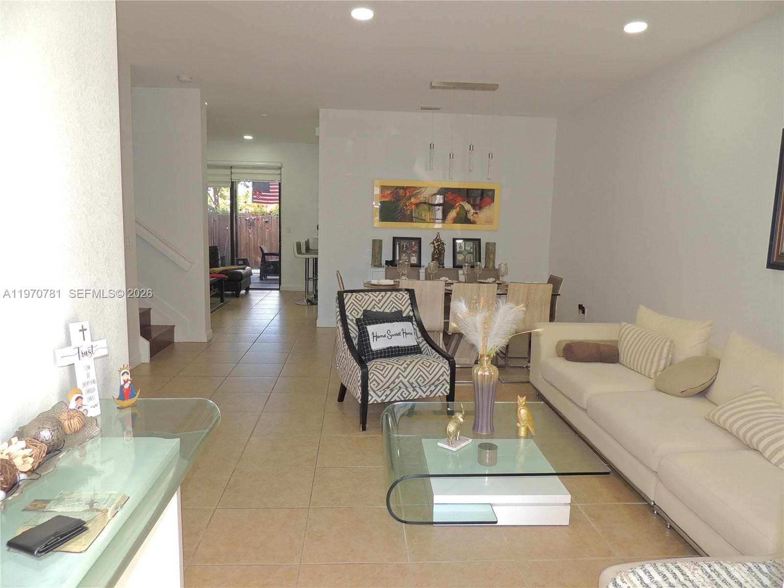 11301 NW 88th Ter, Doral FL 33178 photo 2