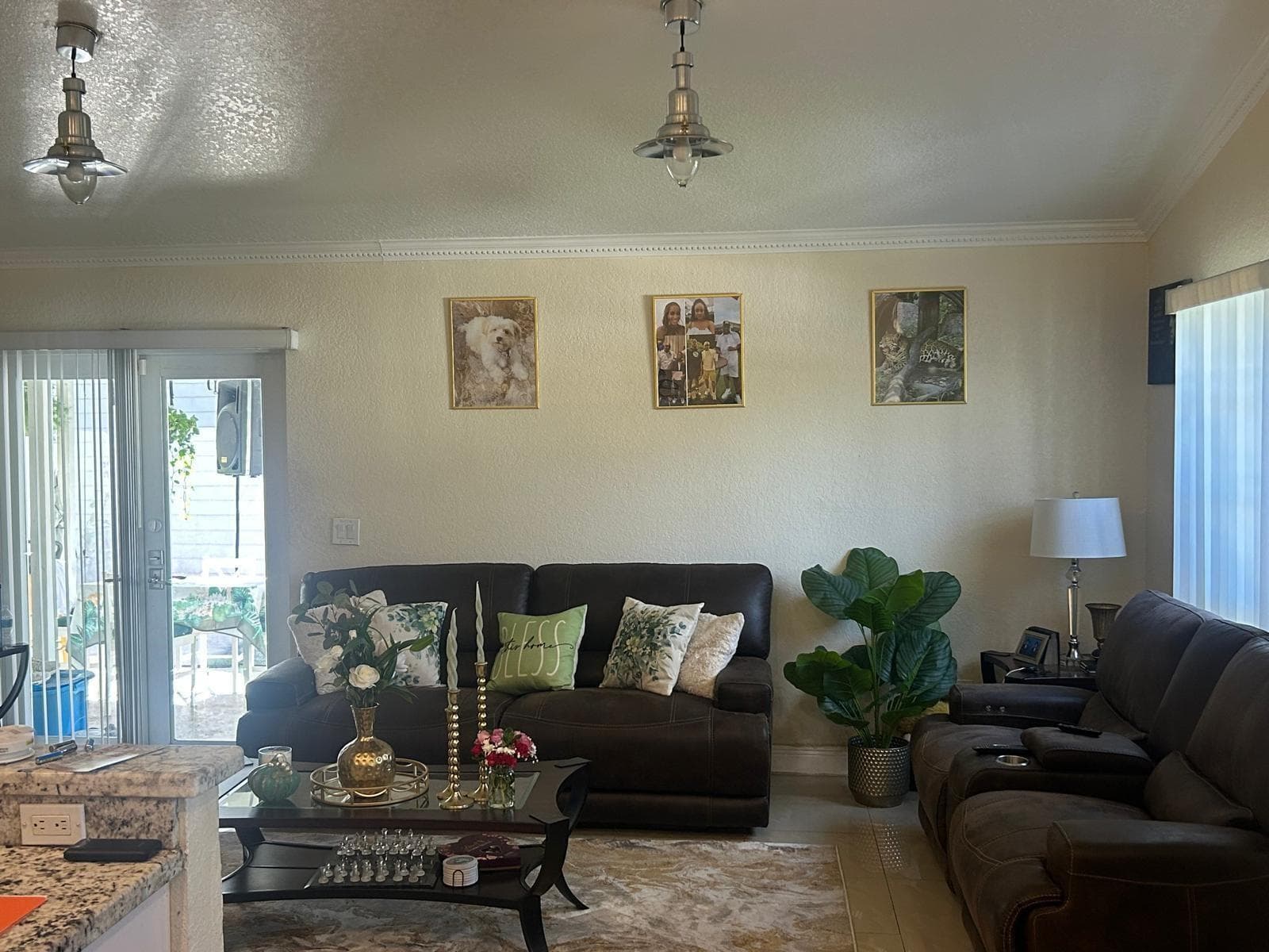 1281 SW 85th Avenue, Pembroke Pines FL 33025 photo 3