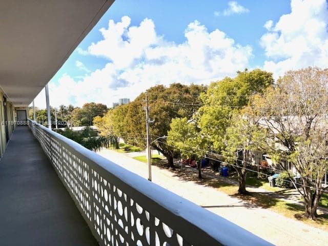 1425 Arthur St # 403A, Hollywood FL 33020 photo 3