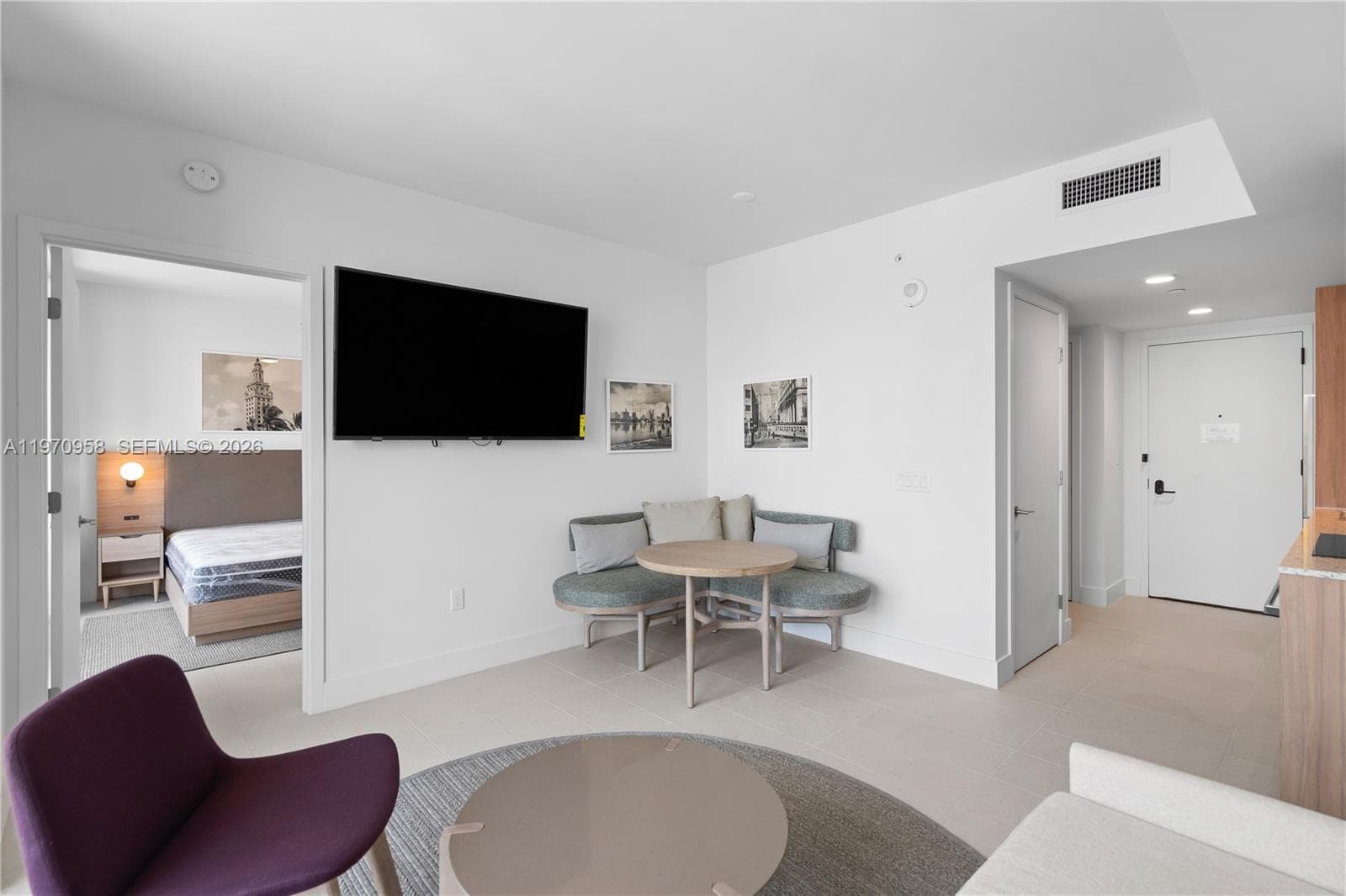 159 NE 6th St # 2707, Miami FL 33132 photo 4