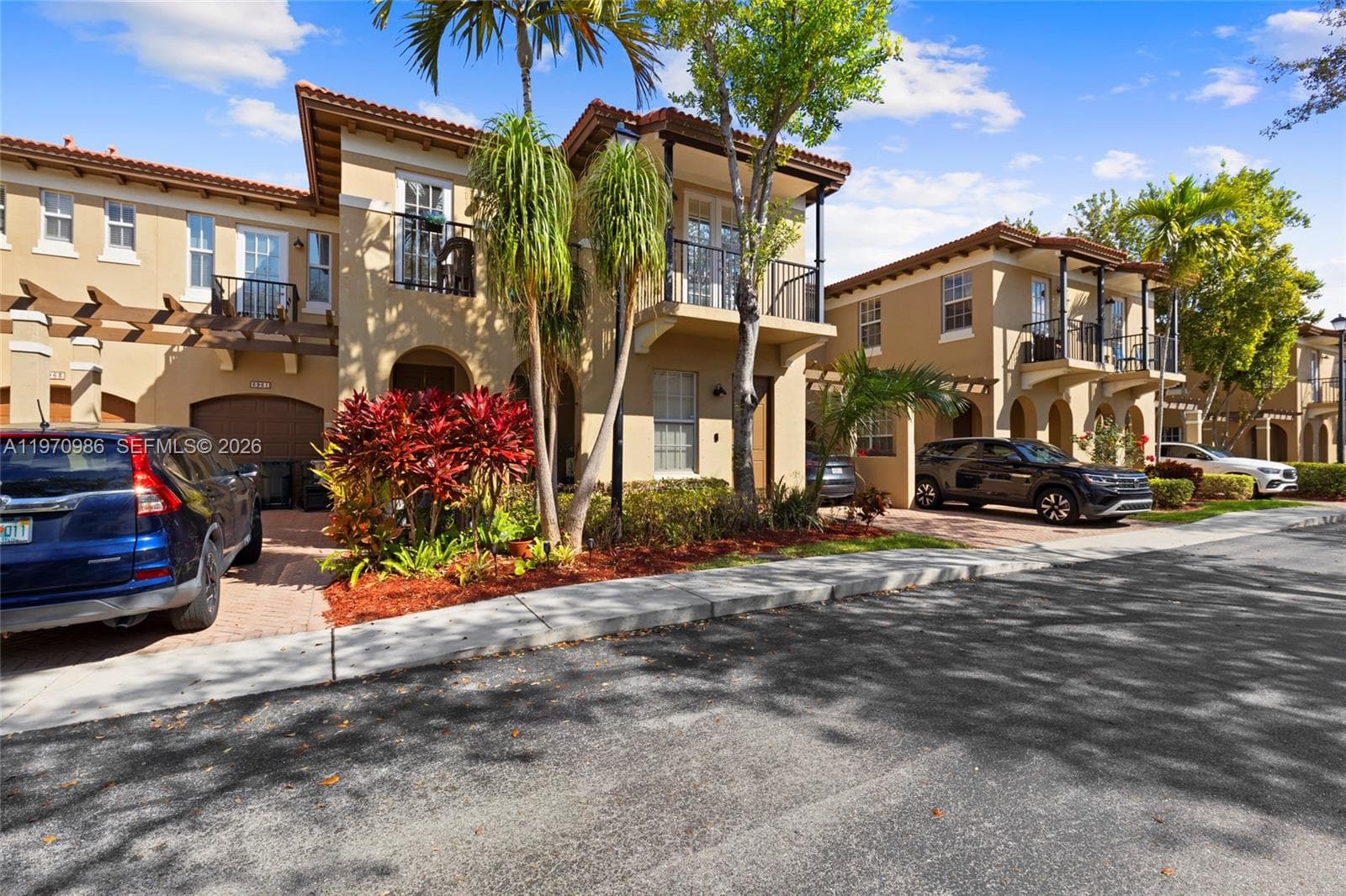 6959 Julia Gardens Dr, Coconut Creek FL 33073 photo 4
