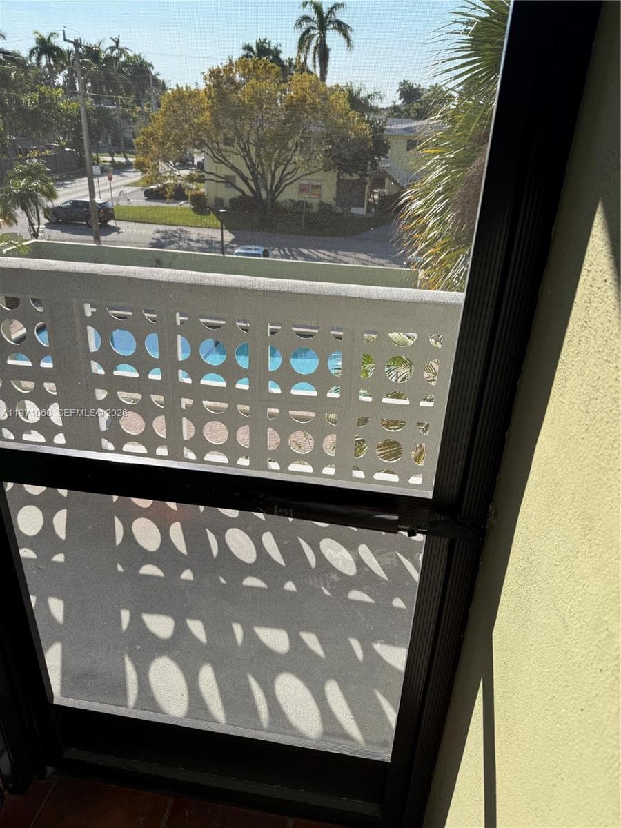 1425 Arthur St # 315B, Hollywood FL 33020 photo 4
