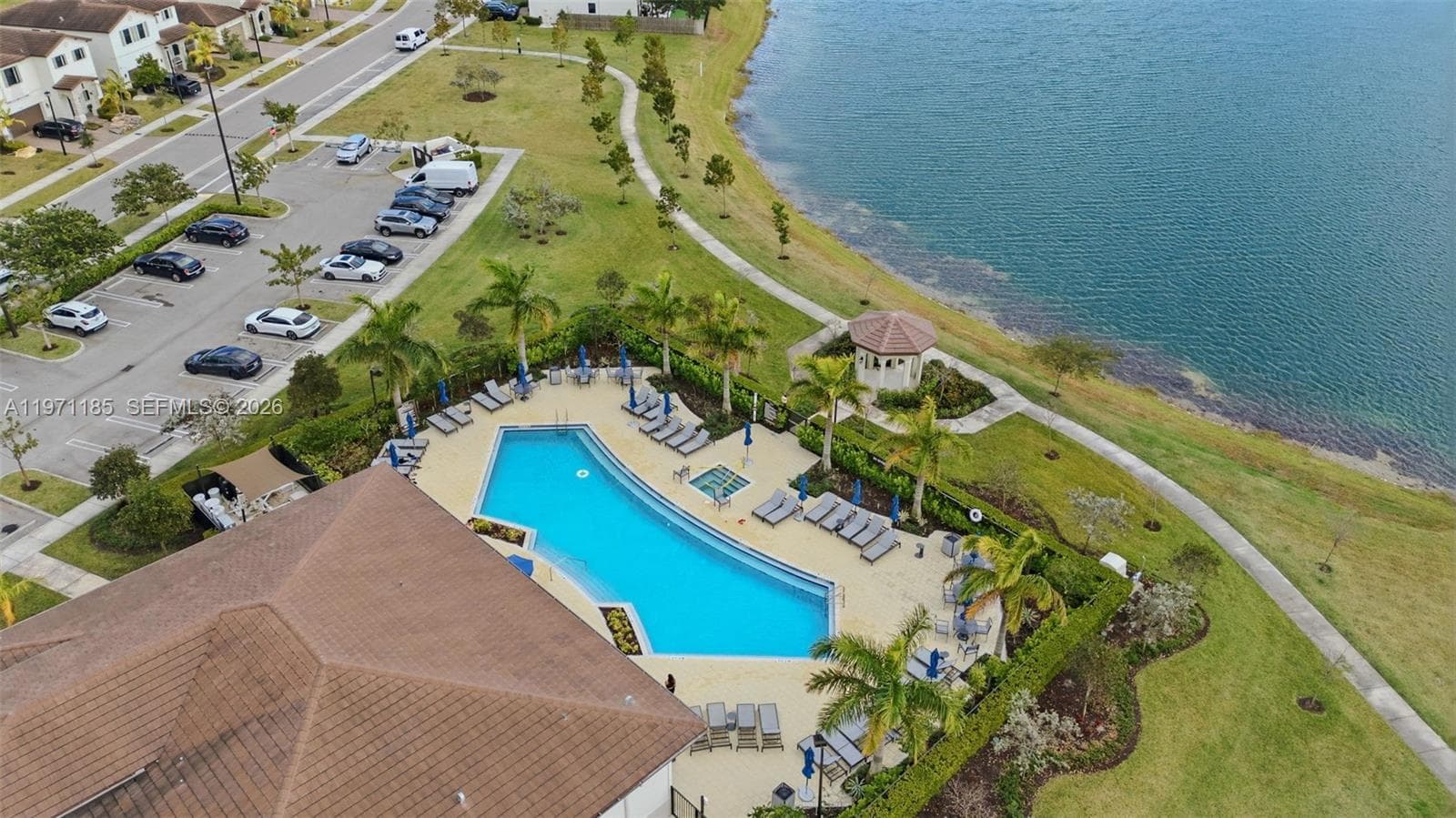 10009 SW 228th Ter, Miami FL 33190 photo 3