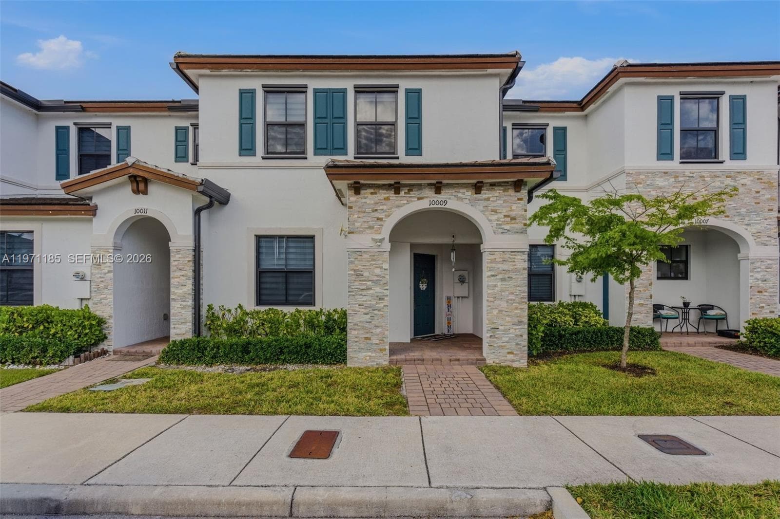 10009 SW 228th Ter, Miami FL 33190 photo 5