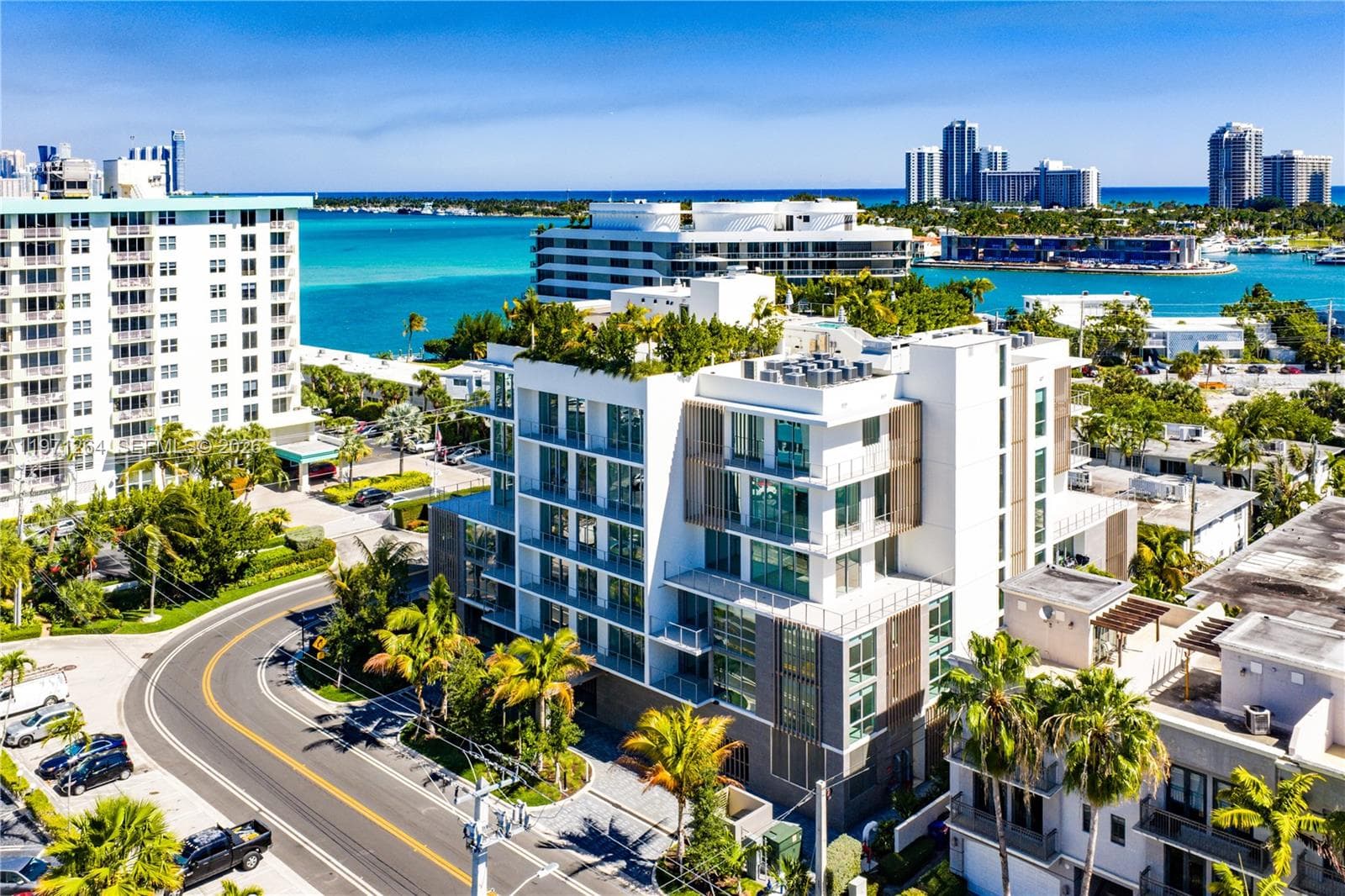 10281 W Bay Harbor Dr # 505, Bay Harbor Islands FL 33154