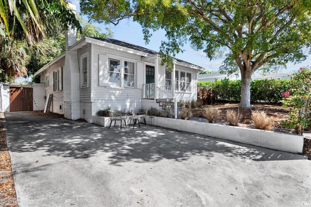 815 Omar Road, West Palm Beach FL 33405 photo 4