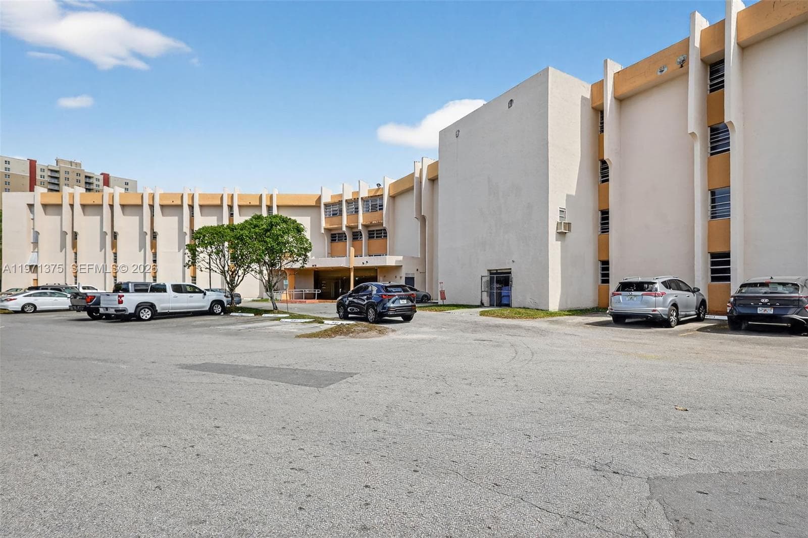 9678 Fontainebleau Blvd # 411, Miami FL 33172 photo 2