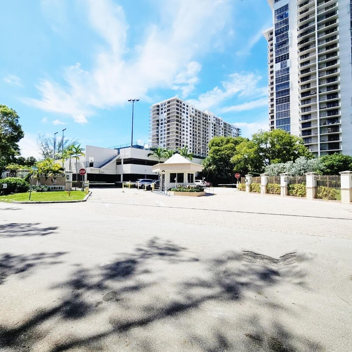 18151 NE 31st Ct # 906, Aventura FL 33160 photo 2
