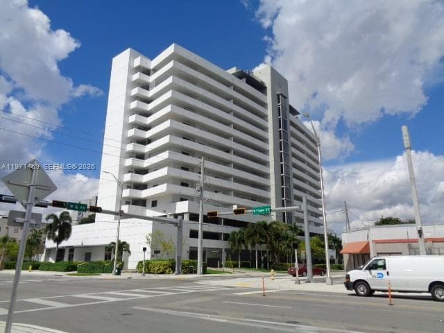 36 NW 6 Ave # 608, Miami FL 33128