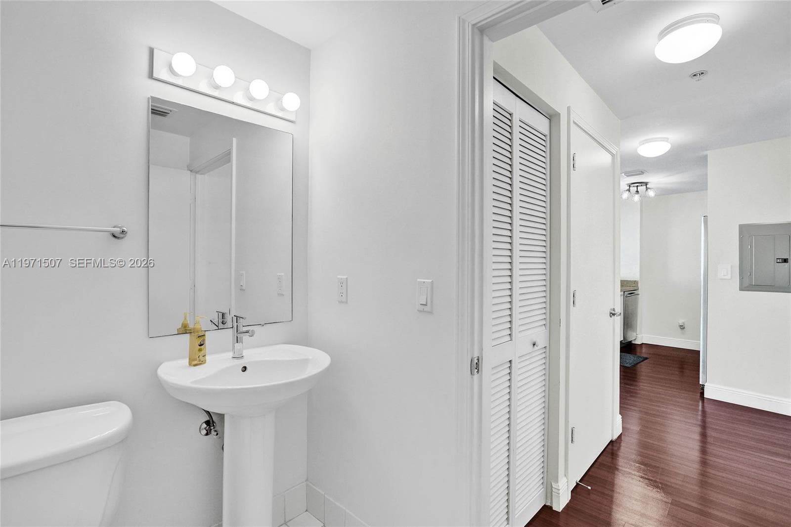 601 NE 36th St # 1908, Miami FL 33137 photo 5