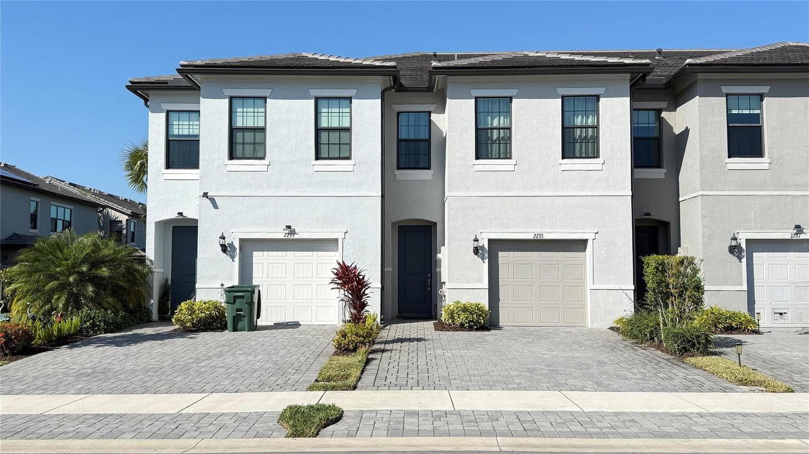 2293 S Appleton Circle, Oakland Park FL 33309 photo 2